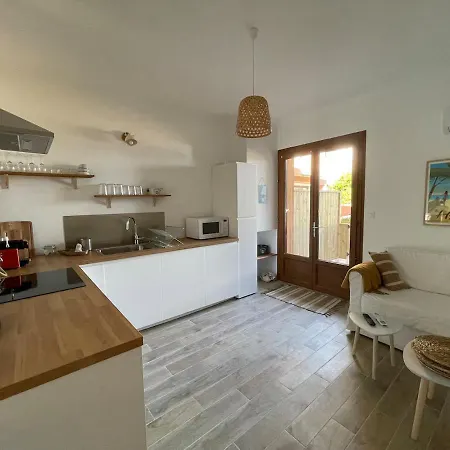 La Bicoque - Les Pieds Dans Le Sable - Vue Sur Les Iles D'or イエール